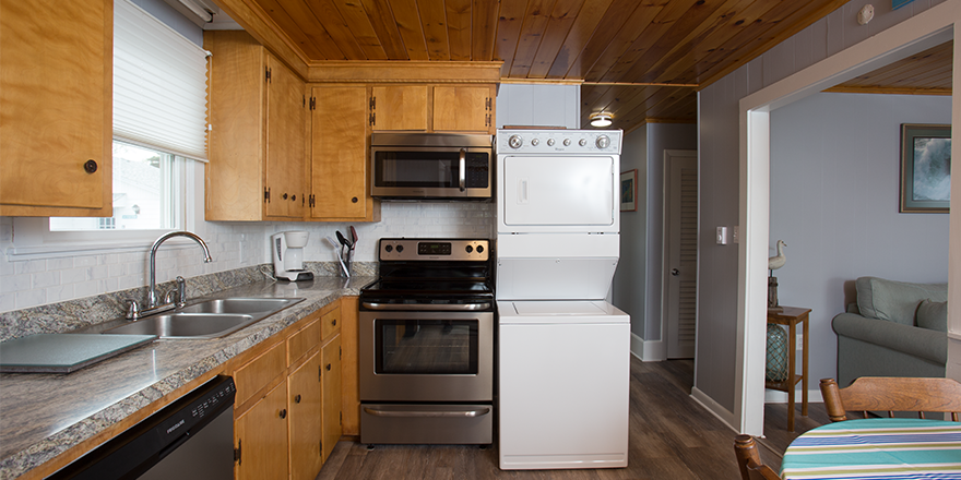 Kitchen with washer/dryer